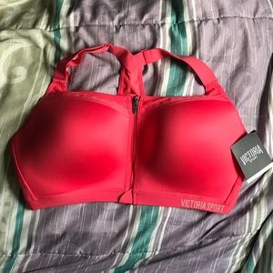 Incredible Lightweight Front-Close sports bra